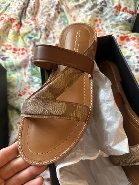 New/never worn Coach Khaki/Saddle Harlan Signature Leather Sandals